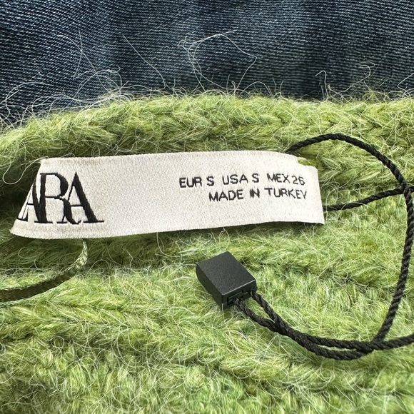 NWOT Zara cable knit sleeve scarf sweater - Picture 12 of 12